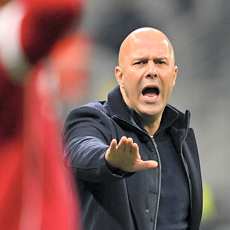 Rumour Mongering: Arne Slot Leading Candidate to Take Over at AC Milan