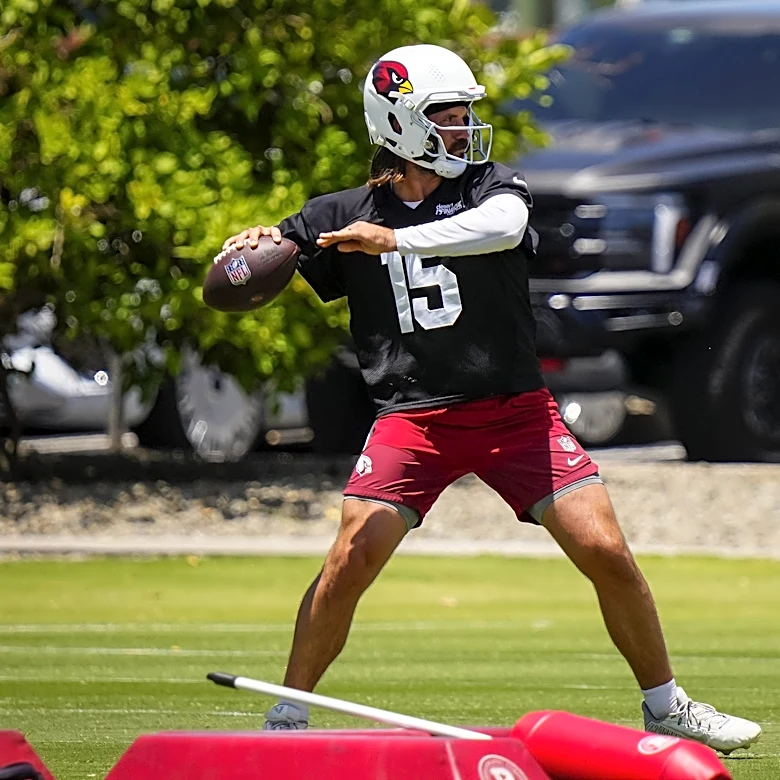 Cardinals’ rookie QB Carson Beck is getting a full thumbs-up from HC