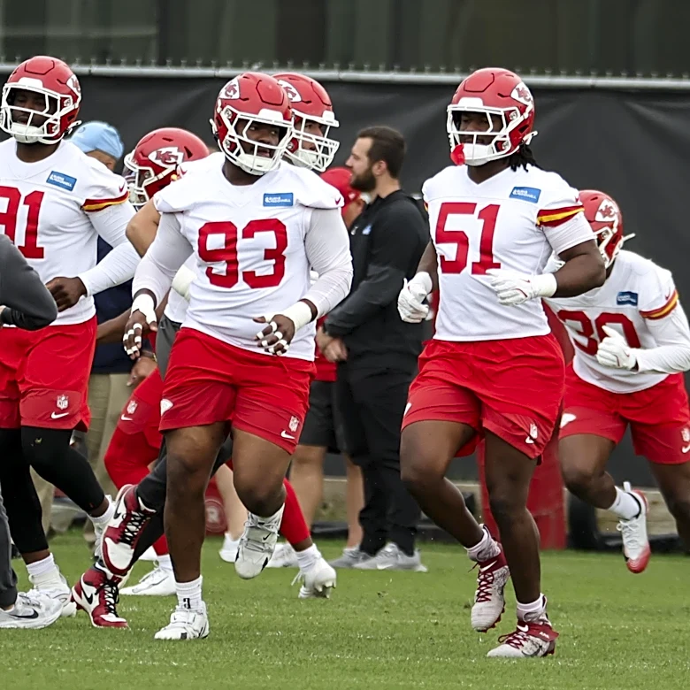 Chiefs veterans high on early returns from defensive rookies