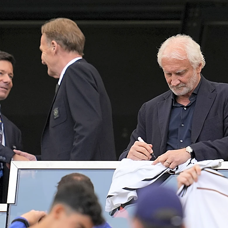 Rudi Völler states Germany are not among the favorites for the World Cup