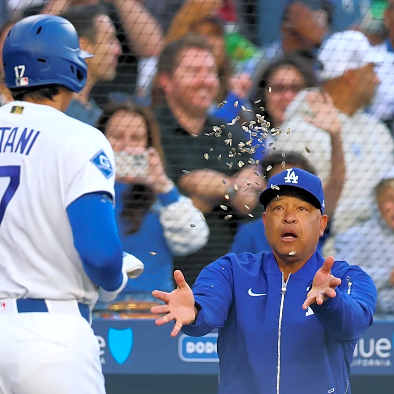 Dodgers vs. Phillies game III chat