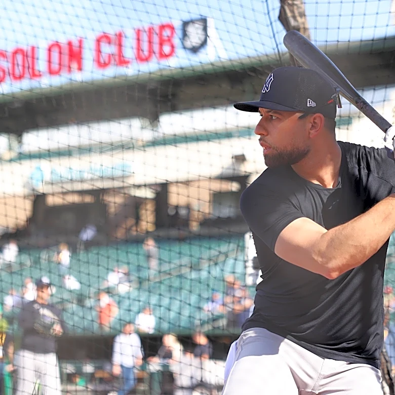 Yankees news: J.C. Escarra tries switch-hitting