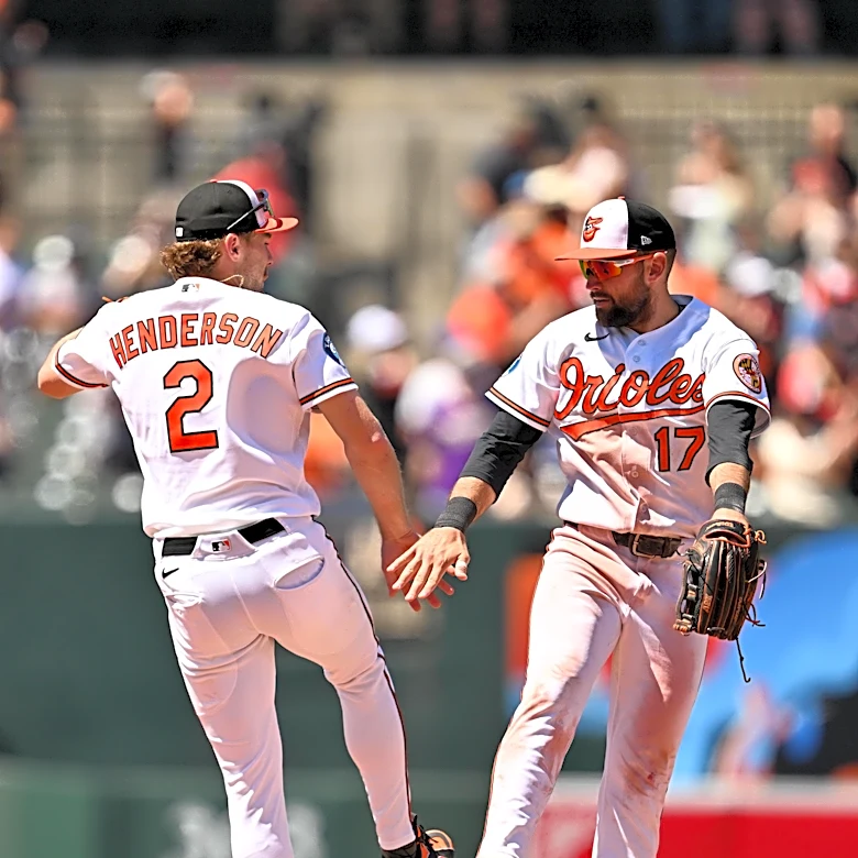 Podcast: Looking back on an up and down Orioles May