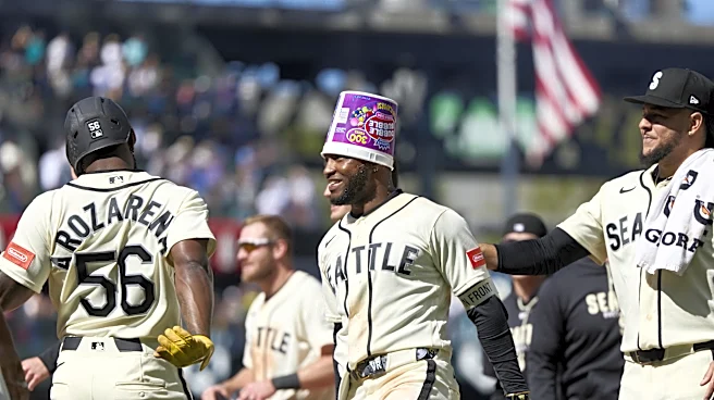 Mariners News: Victor Robles, Cal Raleigh, and Elly De La Cruz