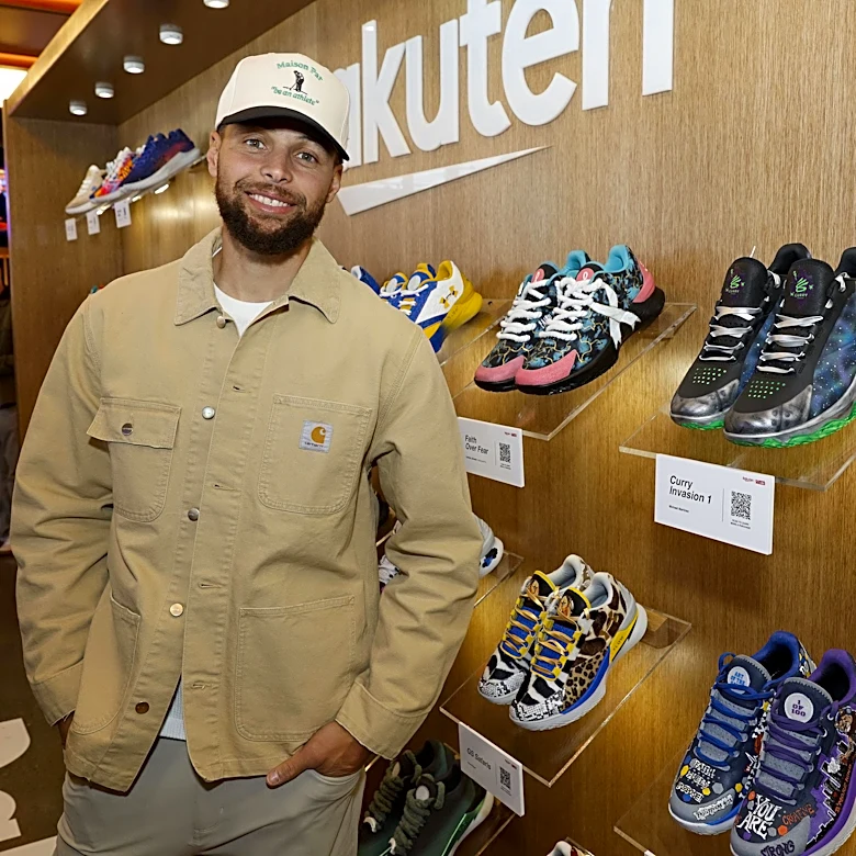 Warriors Steph Curry signs 10-year shoe deal with Li-Ning