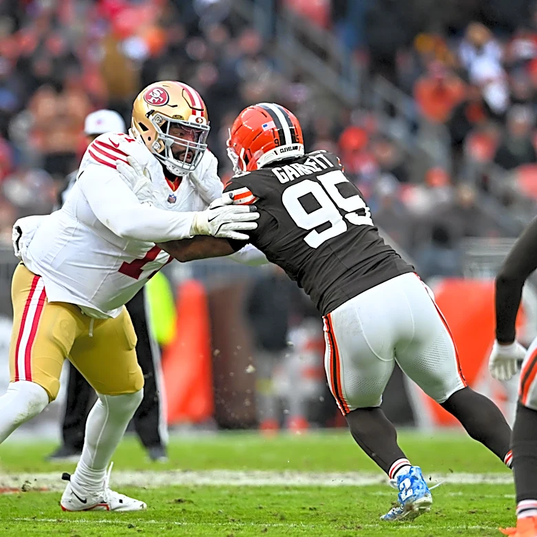 49ers News: This is why you extend Trent Williams