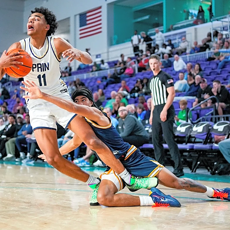 Illinois signee Quentin Coleman notches double-double for Team USA