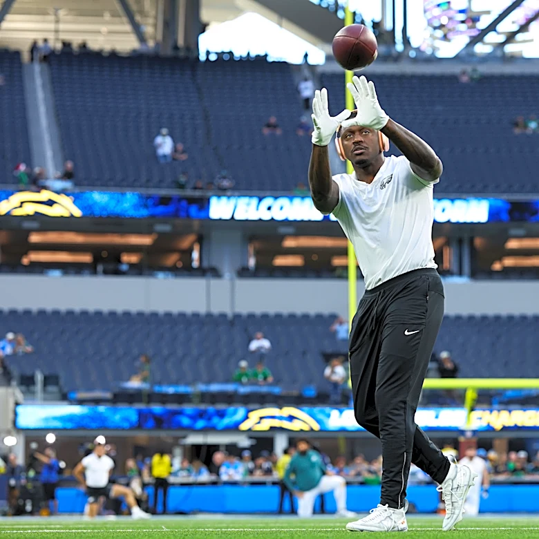 A.J. Brown passes Patriots physical, will practice on Tuesday