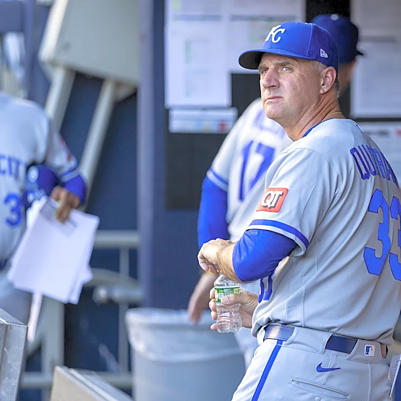 Does firing managers mid-season make a difference?