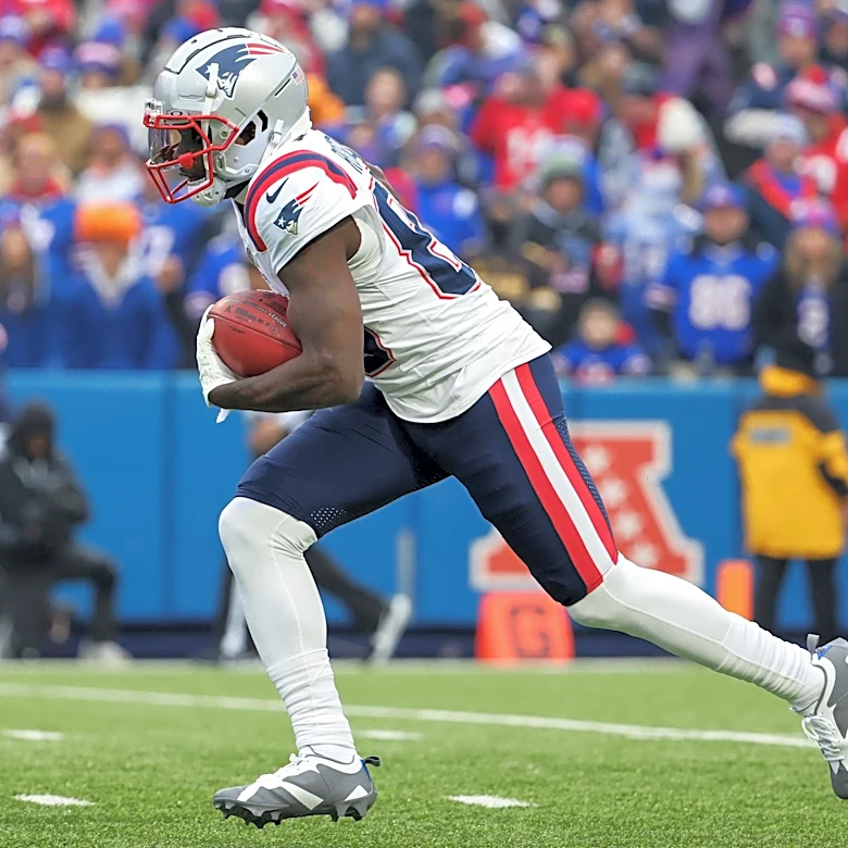 Dolphins sign former first-round wide receiver