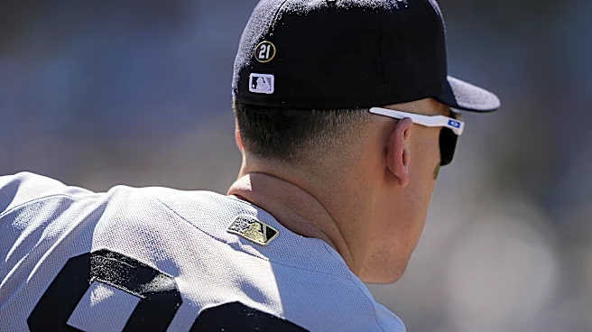 Aaron Judge reportedly has bone bruise on shoulder