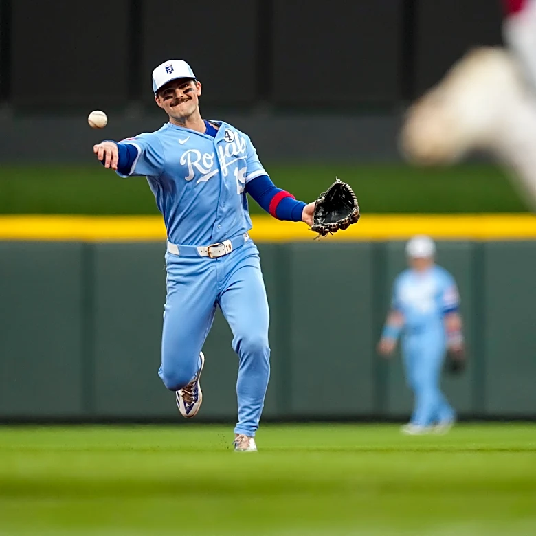 Reds hand Royals their sixth walkoff loss of the year, 4-3