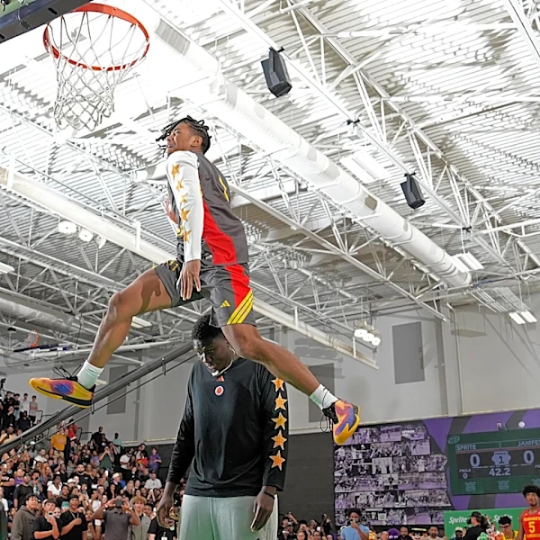 YouTube Gold: SLAM Magazine’s Visit With Deron Rippey, Jr.