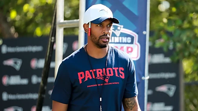 Up-and-coming coach explains decision to stay with Patriots