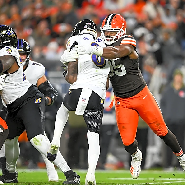 Browns add huge clause to Myles Garrett trade with Rams, changes future options