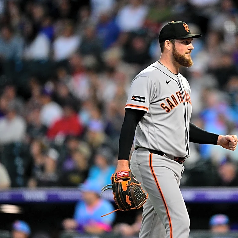 Giants place Matt Gage on the 15-Day IL, call up Dylan Smith