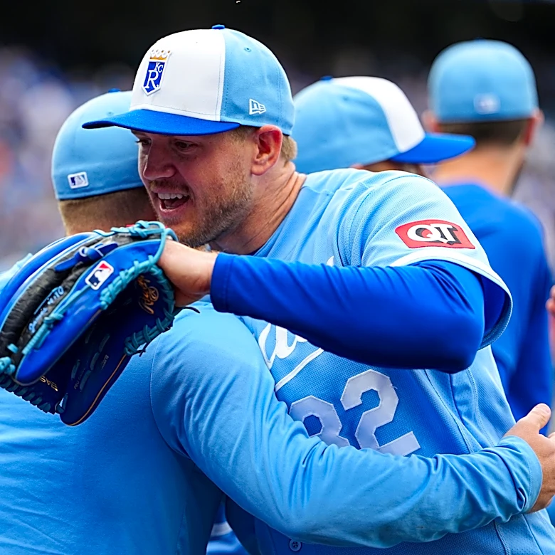 Royals take down Reds and win second road series of the year