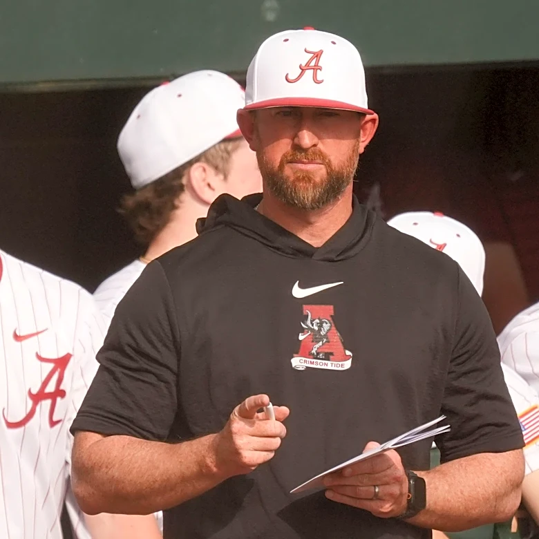 Alabama Baseball Host St Johns For A Trip To The World Series