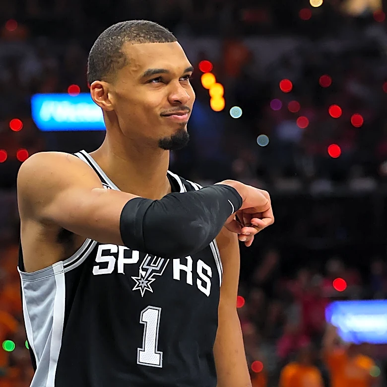 Spurs let Game 1 slip away as Knicks steal opening game of NBA Finals