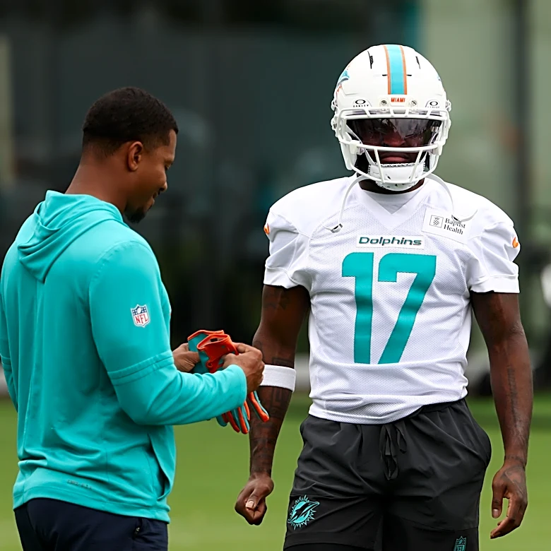 What to make of the Jalen Reagor signing – The Splash Zone 6/4/26