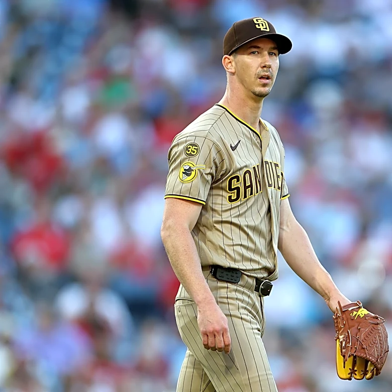 Despite breaking Christopher Sánchez’s scoreless streak, San Diego can’t win game