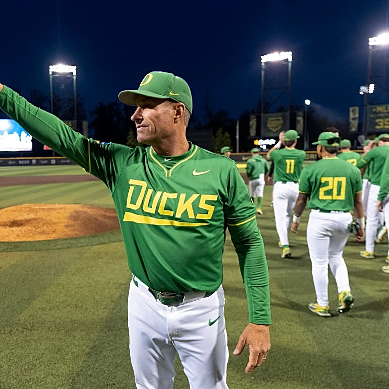 Texas vs. Oregon: Baseball Super Regional Preview