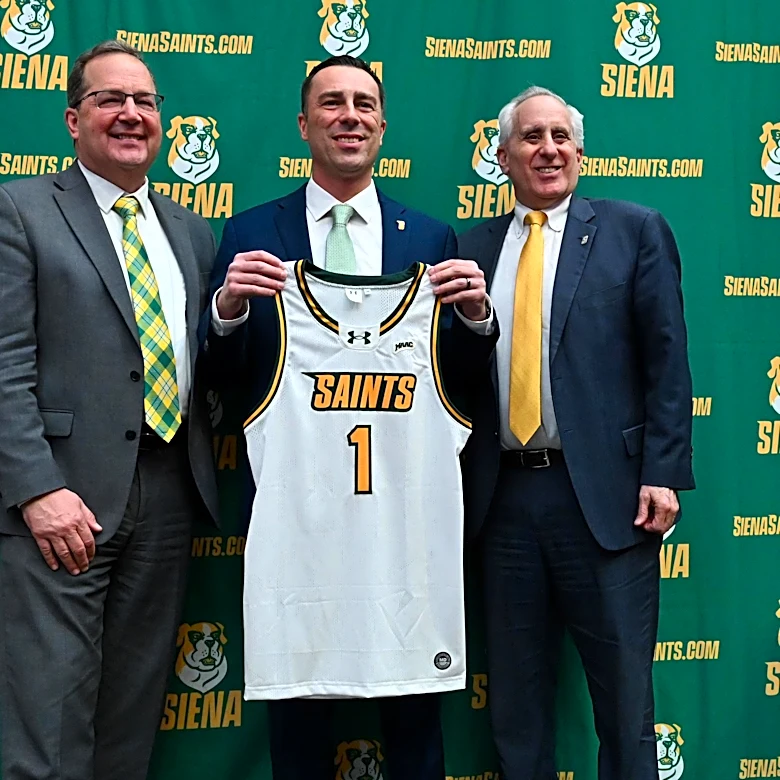 MAAC Check-In: Siena coach Nevada Smith talks roster, process, & more