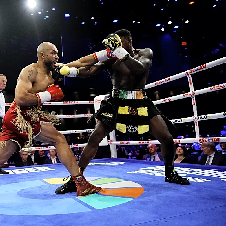 Albert Ramirez vs Lerrone Richards result: Controversial split decision in WBA title fight