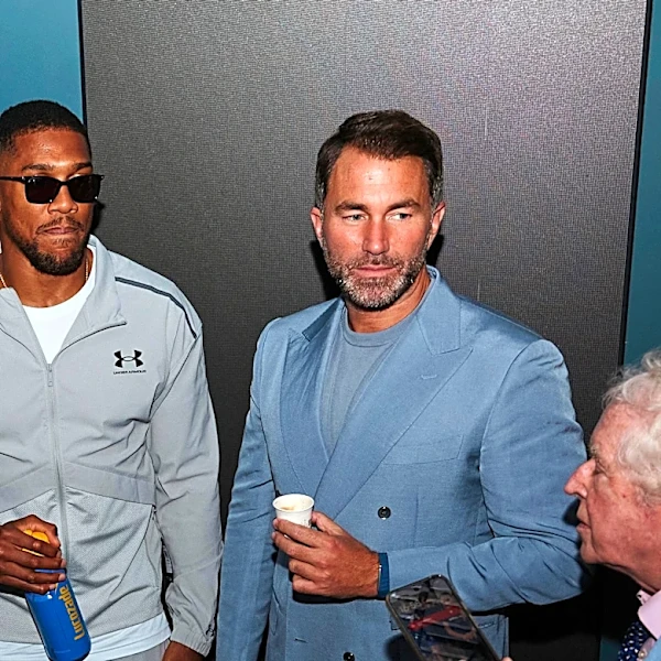Anthony Joshua wants to prove boxers can cross over into MMA: ‘It can be done, it should be done’