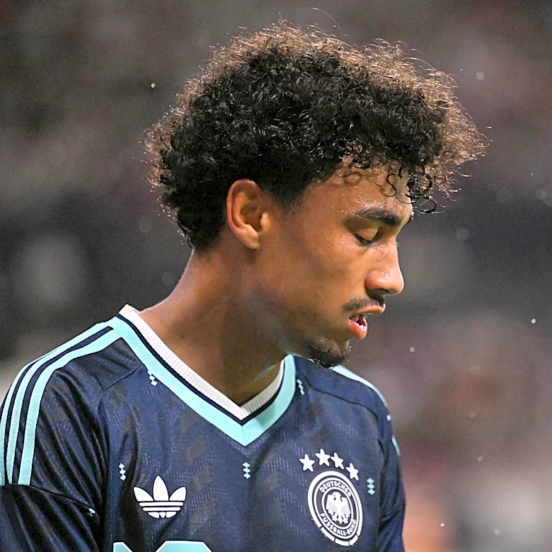 Bayern Munich unwilling to meet Eintracht Frankfurt’s €60m demand for Nathaniel Brown