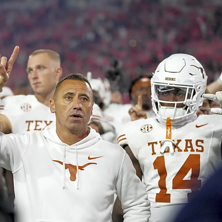 Texas coach Steve Sarkisian comments on Curt Cignetti’s approach at Indiana