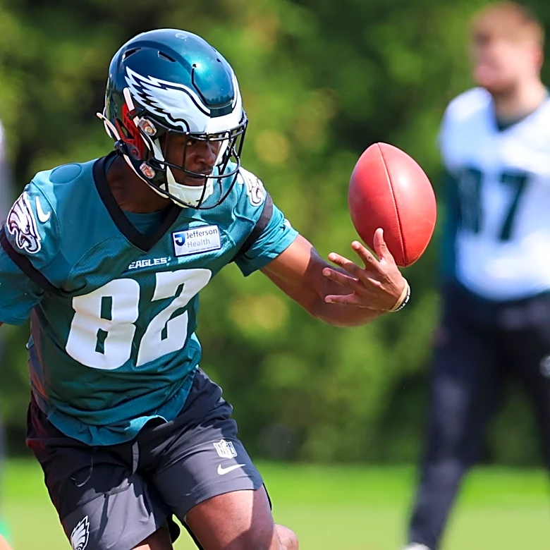 Eagles waive Brandon Hayes