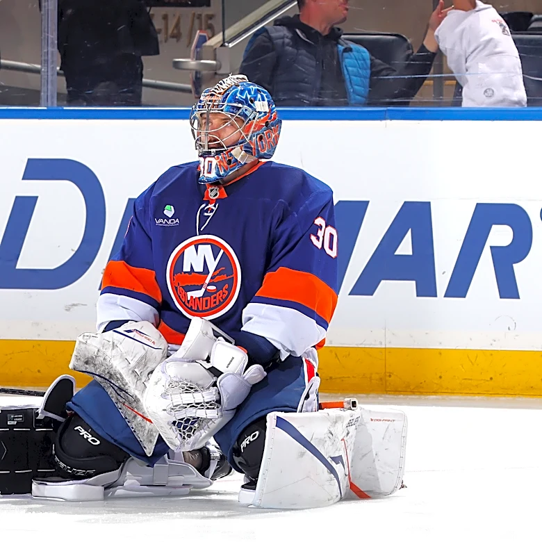 Islanders & NHL News: Warren re-signed, Sorokin Vezina runner-up