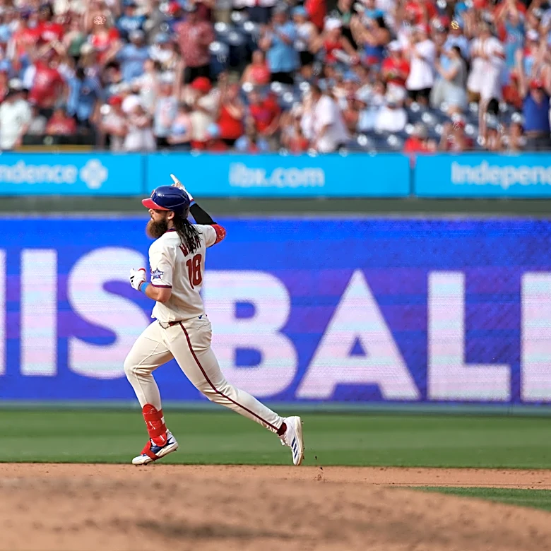Sox sink in the Marsh, drop 9-5 series finale to Phillies