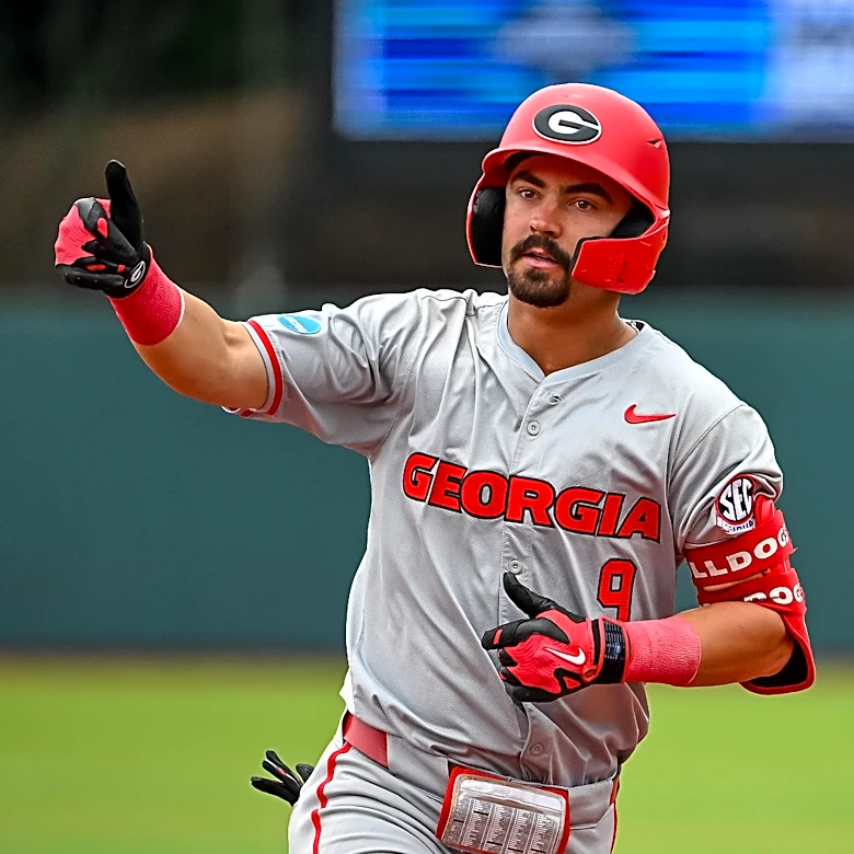 College World Series opponent set for winner of Austin Super Regional