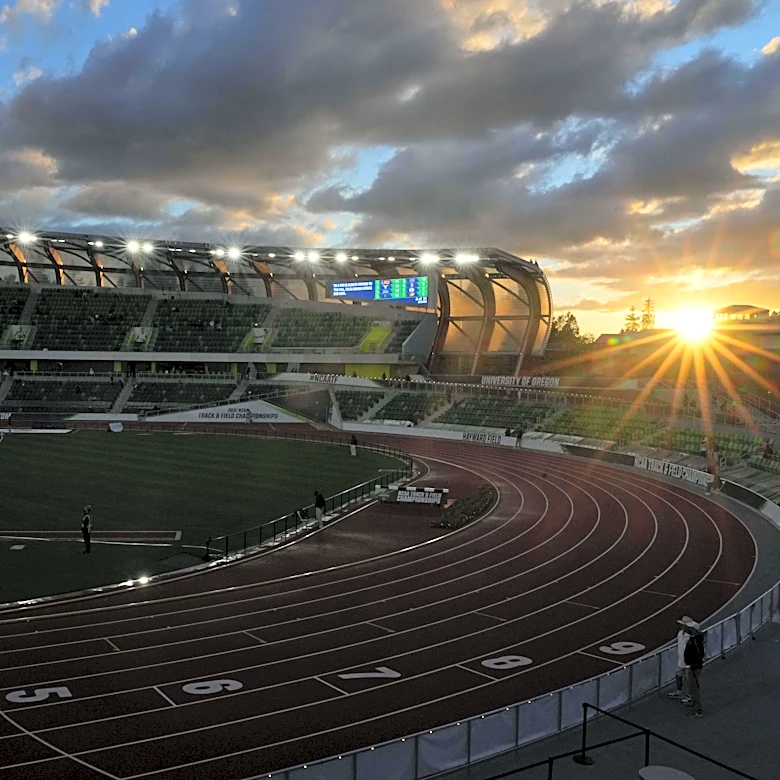 Track & Field: Ducks Send 30 to NCAA Championships