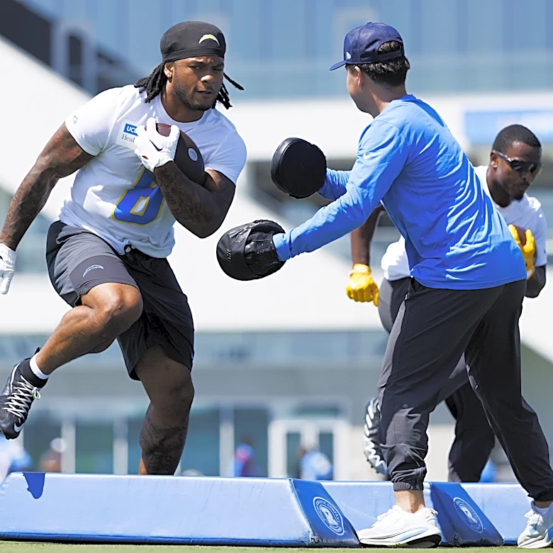 Chargers may have made mistake drafting Omarion Hampton