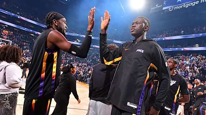 The Suns shouldn’t keep Mark Williams if it would hurt Khaman Maluach’s growth