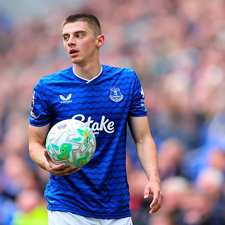 Mykolenko signs new Everton deal