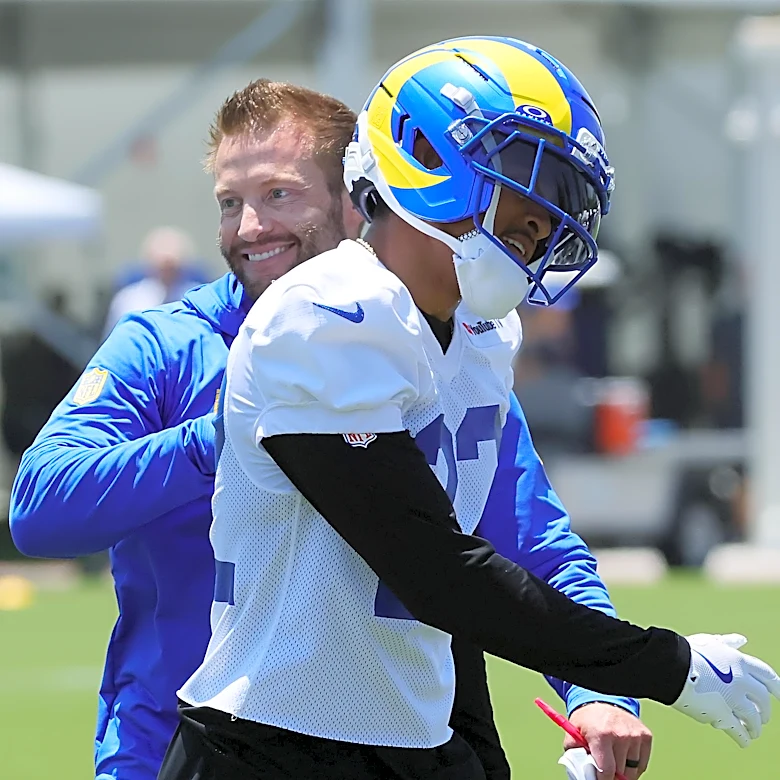 Rams’ new-look defense shines early in minicamp practice