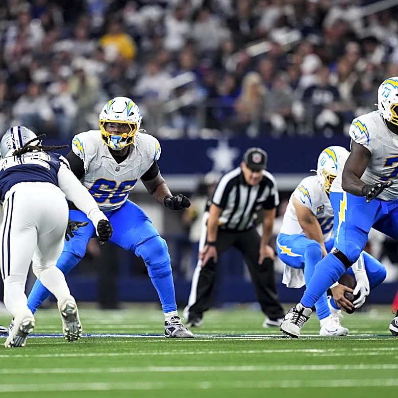 Seahawks sign veteran offensive tackle Bobby Hart ahead of mandatory minicamp