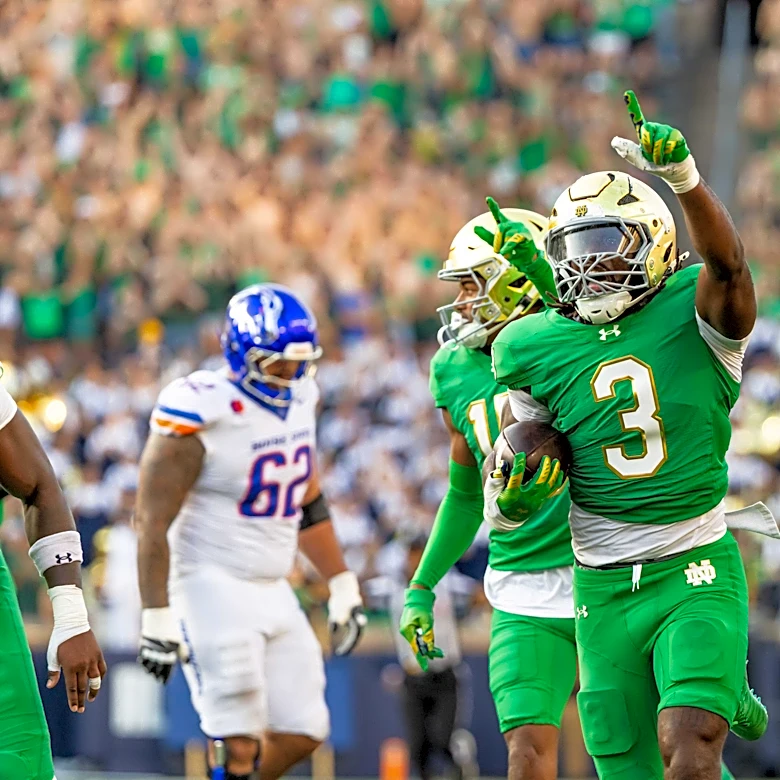 Three things I like about Notre Dame LB Jaylen Sneed