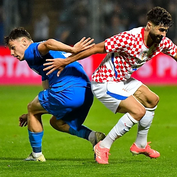 Joško Gvardiol mulling contract extension with Manchester City, interest from Bayern Munich