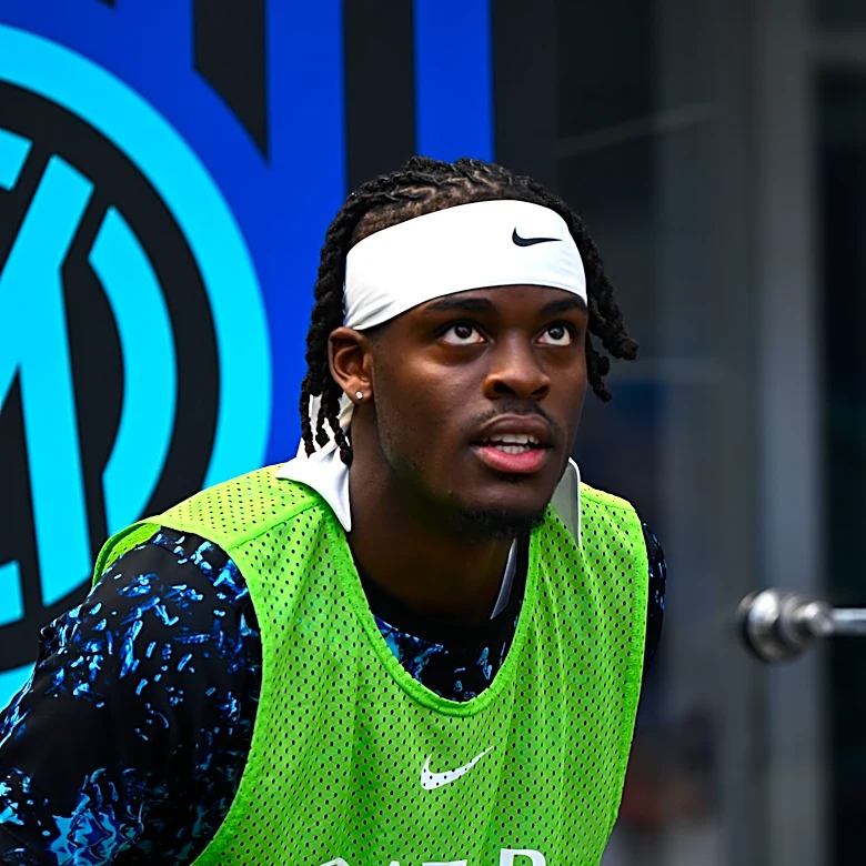 Inter Milan’s Yann Bisseck keen on Bayern Munich move