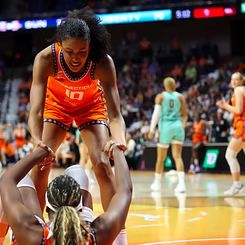 UConn players lead the way in New York Liberty’s 89-80 win over Connecticut Sun