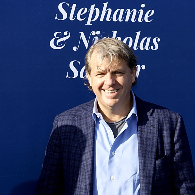 Todd Boehly, part owner of Lakers, Dodgers, considering Seahawks ownership bid