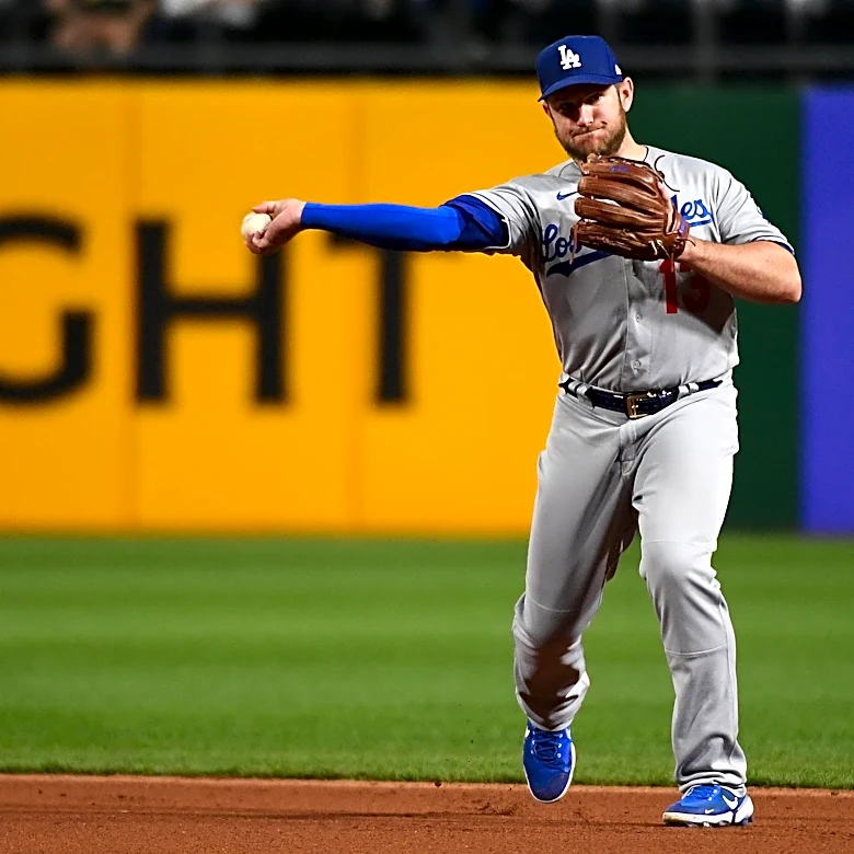 Dodgers at Pirates game chat