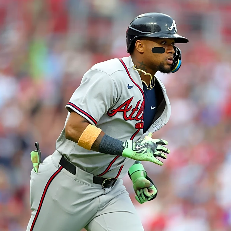 Ronald Acuña Jr. exits game with apparent leg ailment