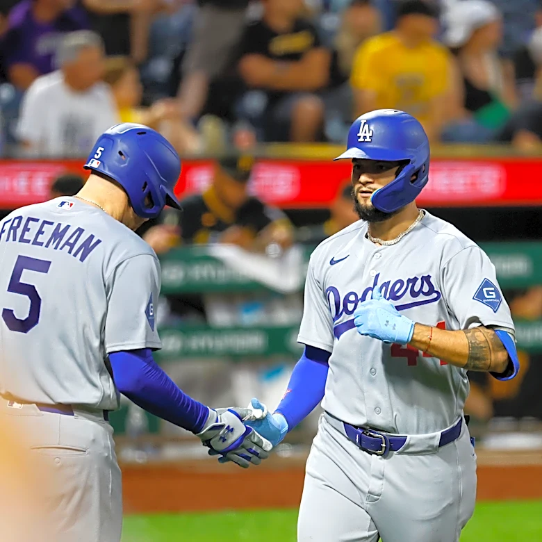 Dodgers wait out Paul Skenes, then unload on Pirates bullpen