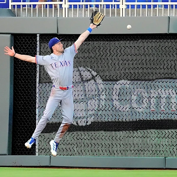 32-34 – Extra bags send Rangers packing in 5-3 loss to Royals